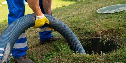 Sewage-tank-cleaning